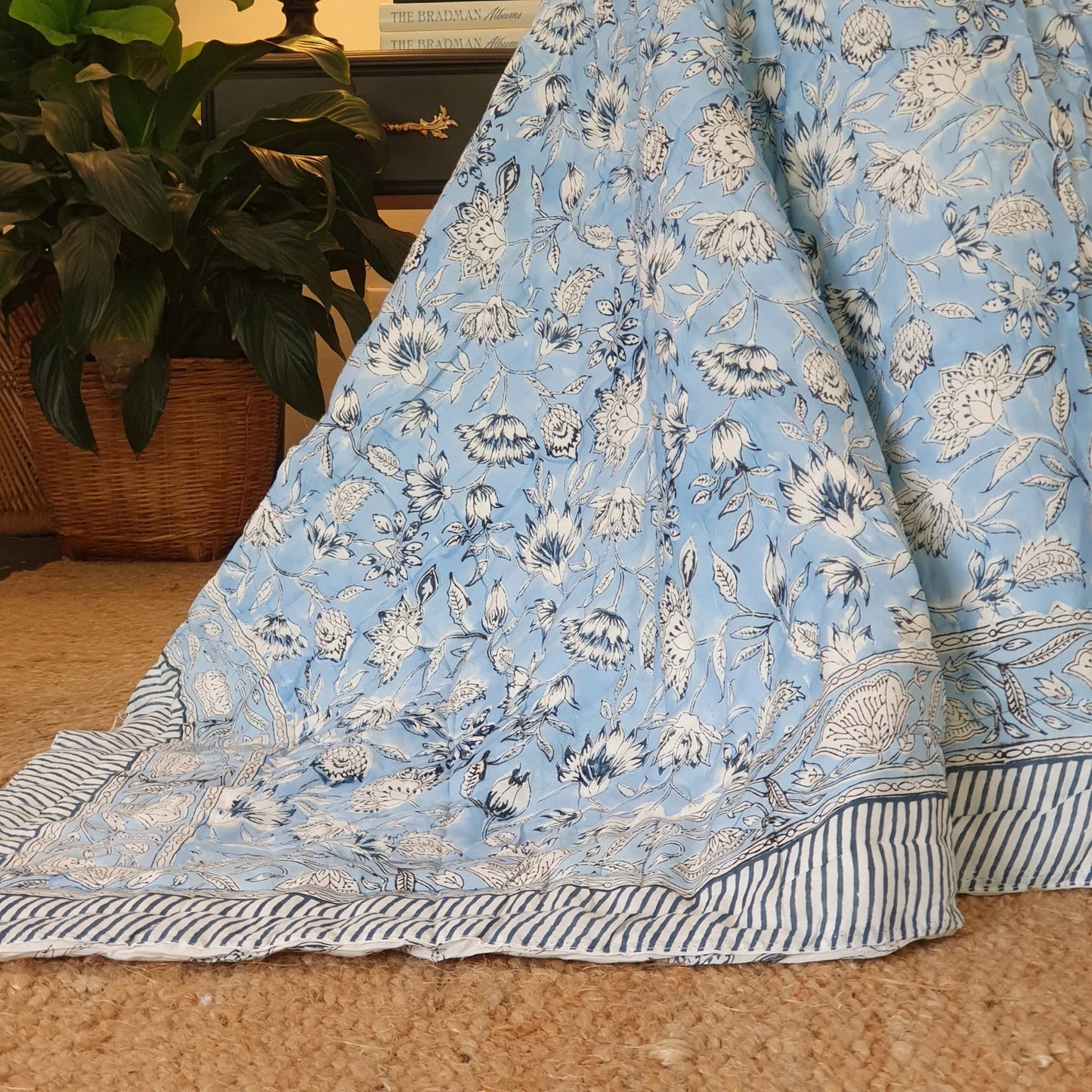 Wild Flower Ocean Reversible Quilt - Blue (Size: King 228 cm x 274 cm)-4