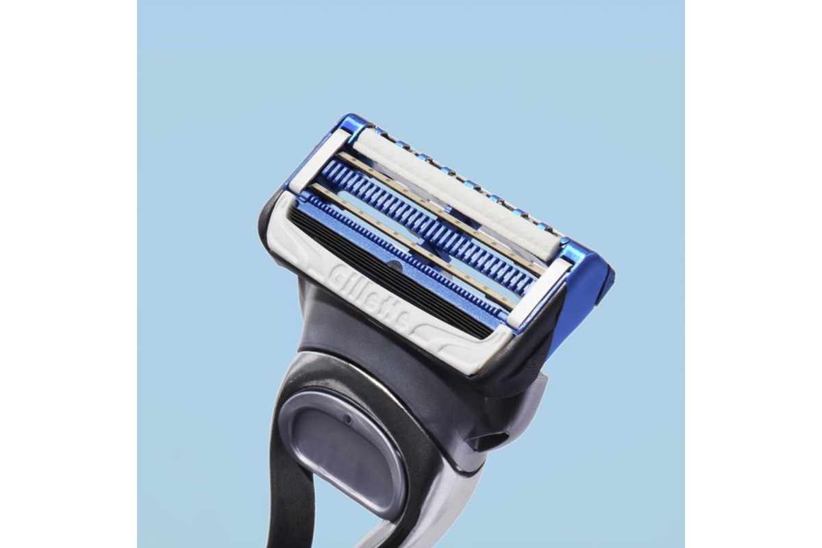 Gillette Mens Razor Skinguard Razor (1 Handle with 1 Cartridge)