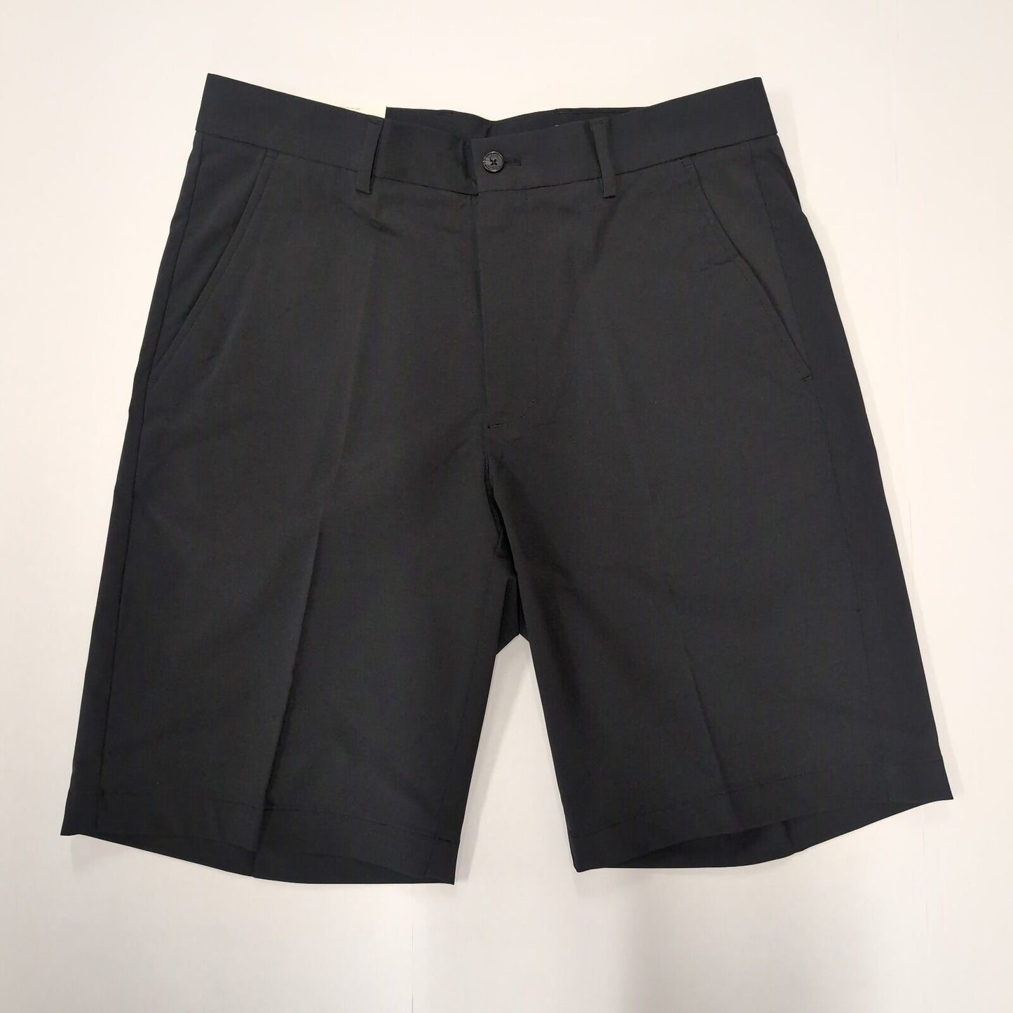 Greg Norman Mens Woven Tech Flat Front Shorts in Black