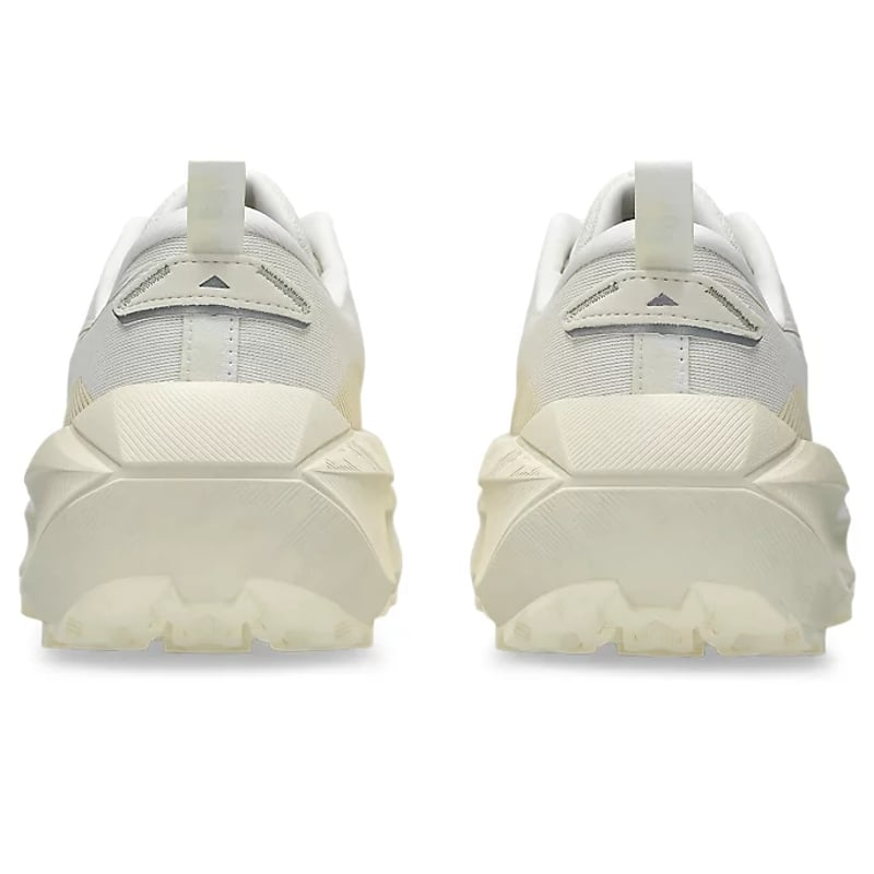 Asics Mens Trabuco Max 4 Sneakers Shoes in Cream/White