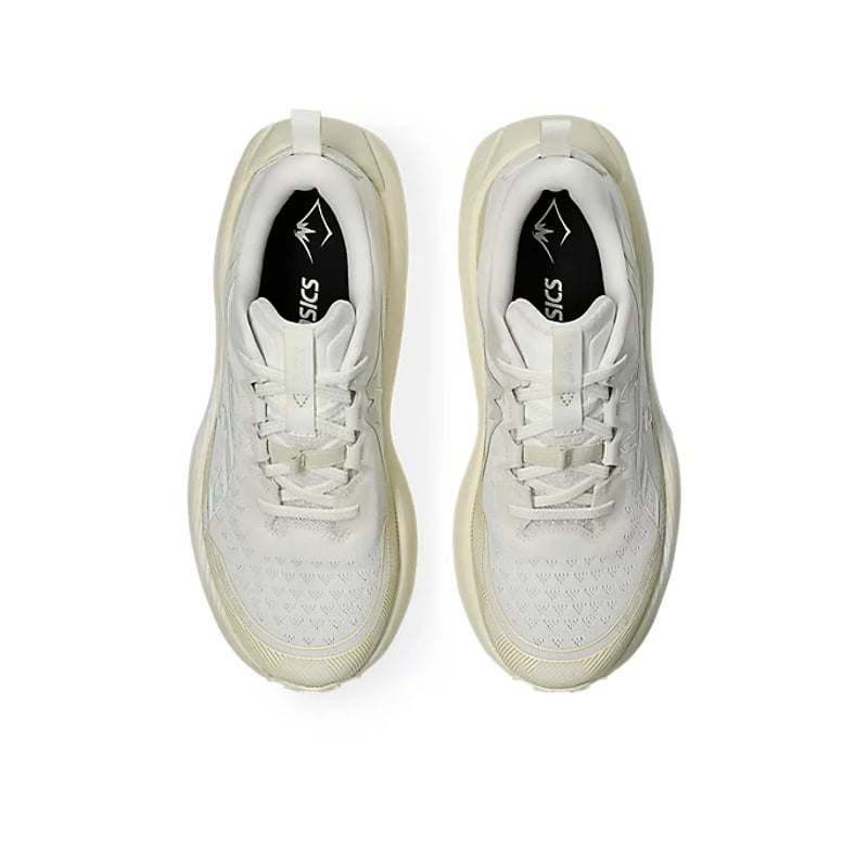 Asics Mens Trabuco Max 4 Sneakers Shoes in Cream/White