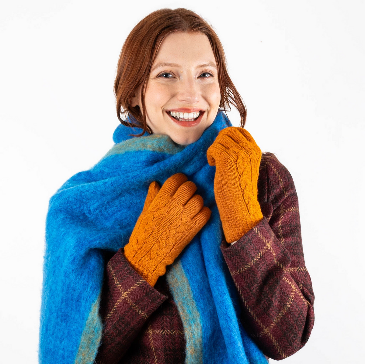 Dents Womens Cable Knit Cosy-Lined Gloves in Pumpkin Orange