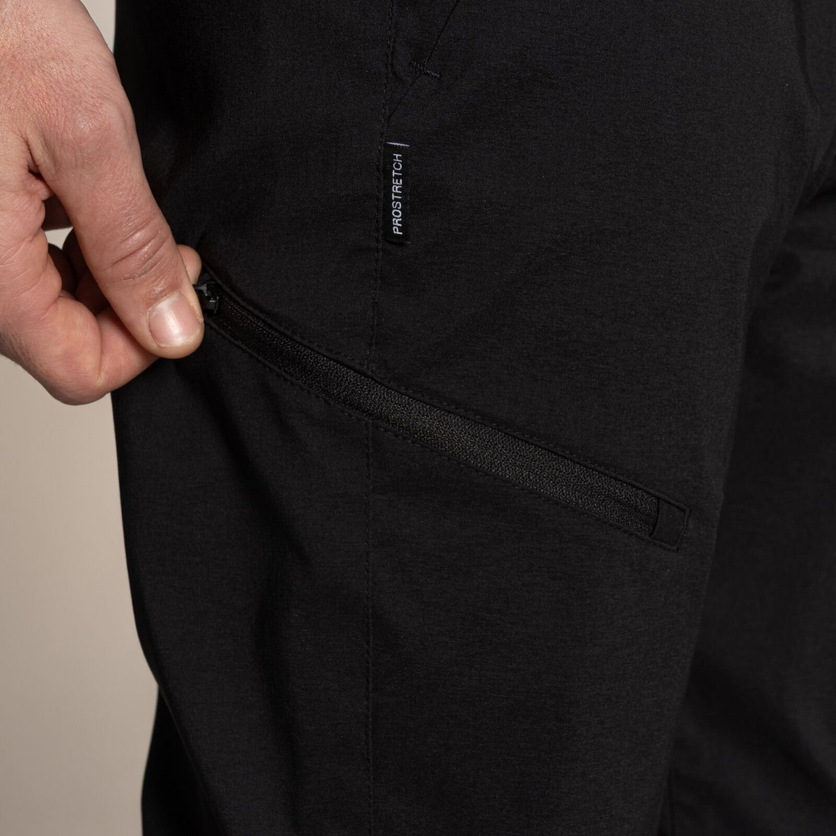 Craghoppers Kiwi Pro III Convertible Stretch Trousers (Regular) in Black