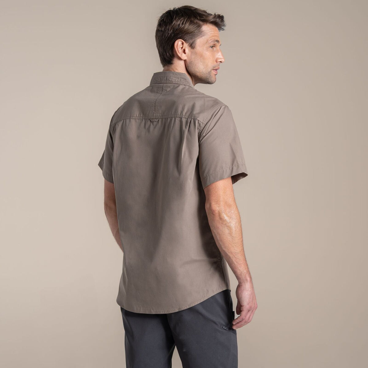 Craghoppers Kiwi II Short Sleeve UPF50+ Hiking Shirt in Pebble