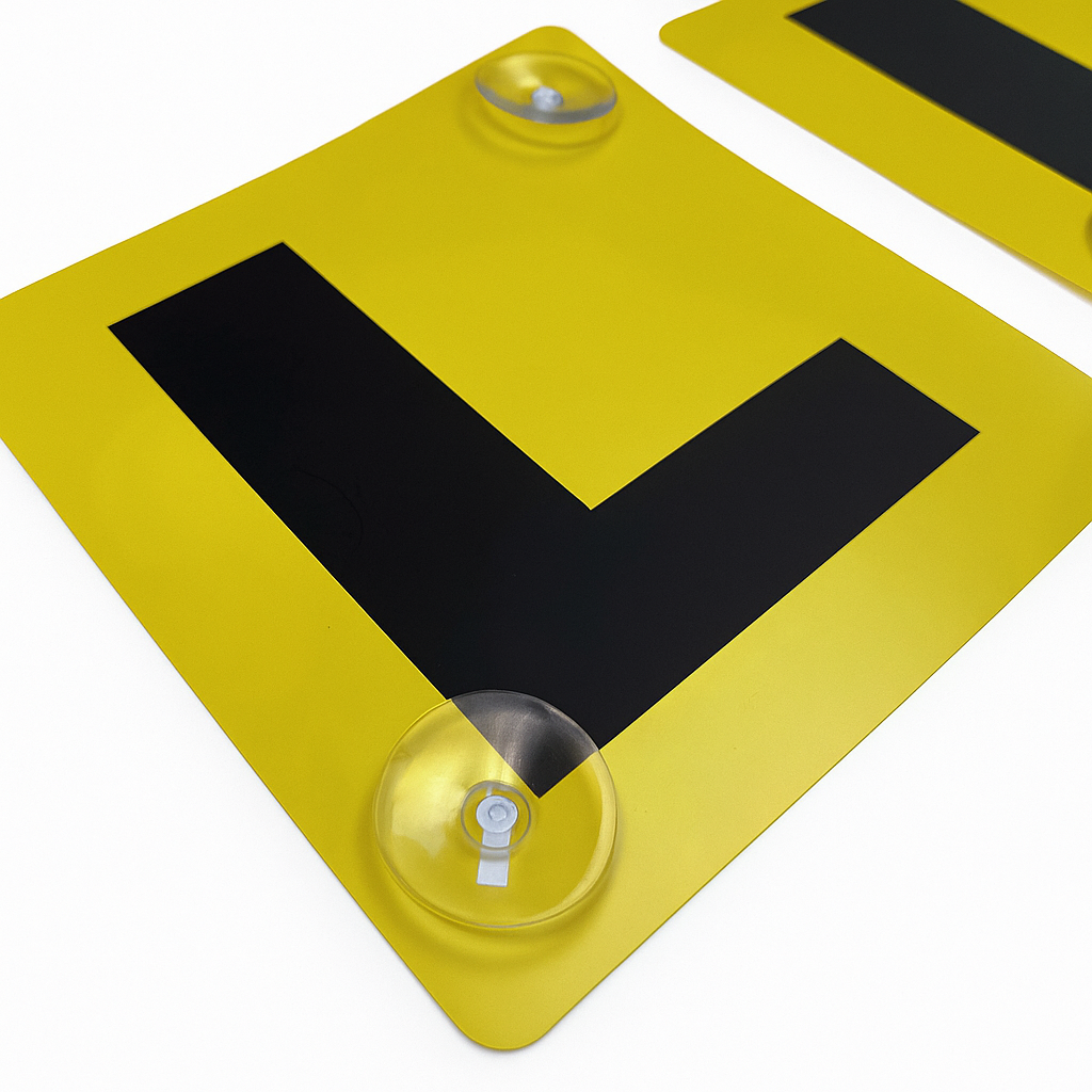 2x LEARNER P PLATES Suction Car Window Signs in Yellow/Black-2