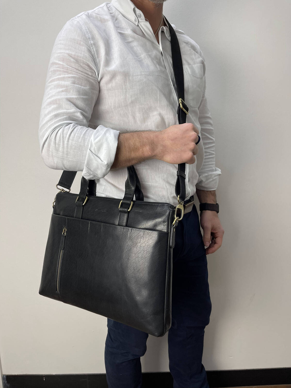 Pierre Cardin Mens Leather 15" Laptop Briefcase Business Travel/Work Bag - Black
