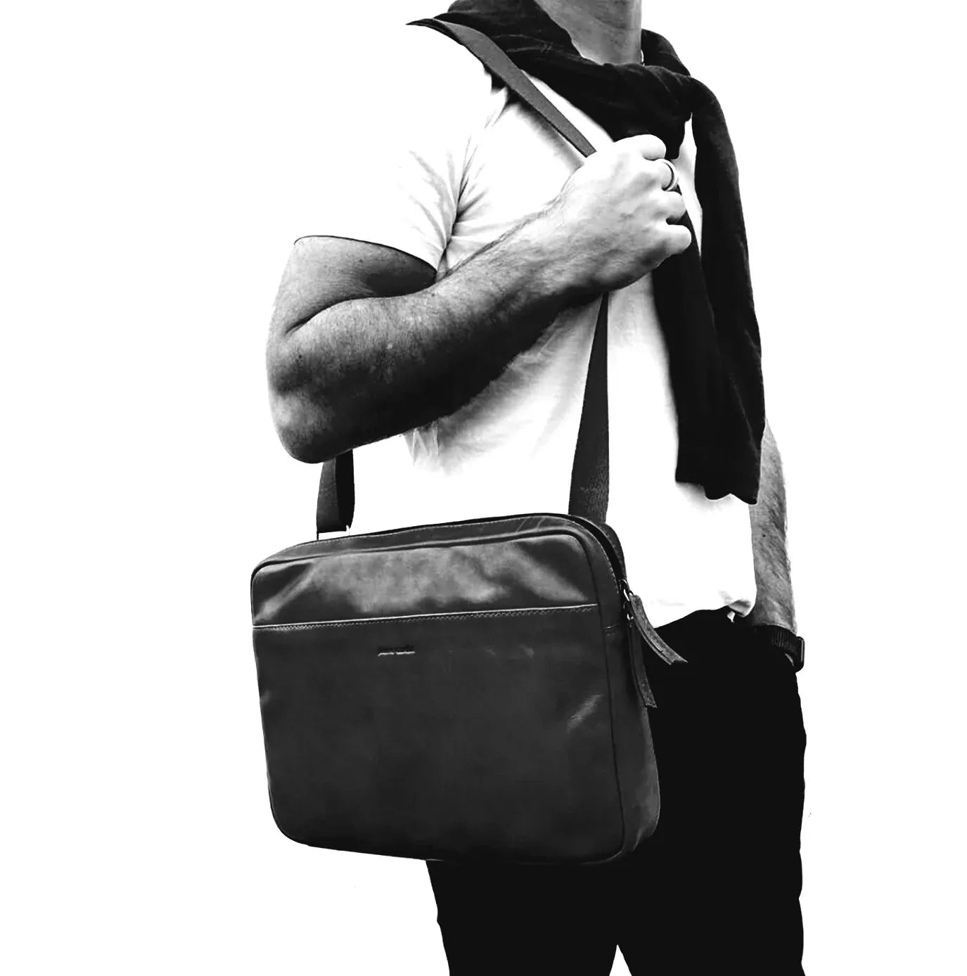 Pierre Cardin Mens Leather Business Laptop Comnputer Bag in Black-4