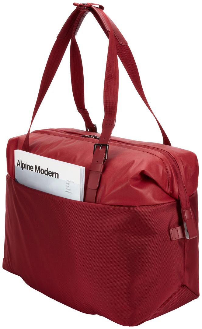 Thule 37L Spira Weekender Duffle Tote Travel Bag in Rio Red