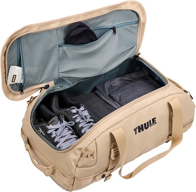 Thule Chasm 30L Duffel Overnight Bag Convertible Backpack Duffle in Gentle Beige