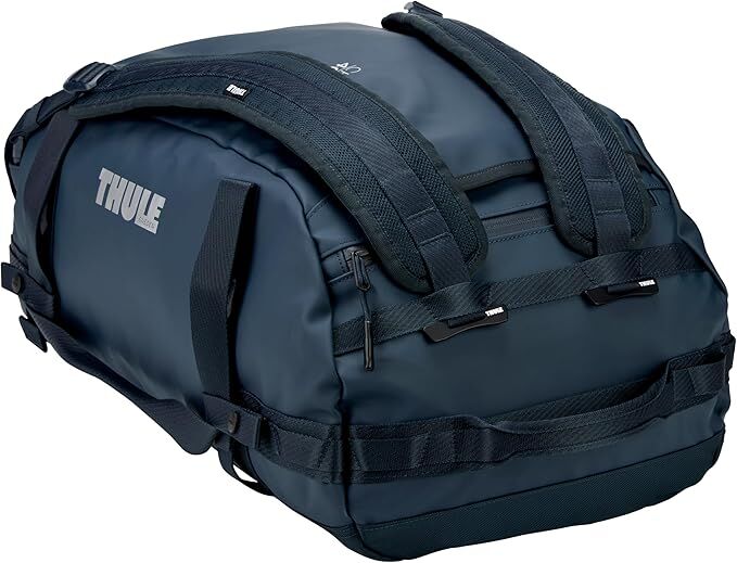 Thule Chasm 30L Duffel Overnight Bag Convertible Backpack Duffle in Darkest Blue