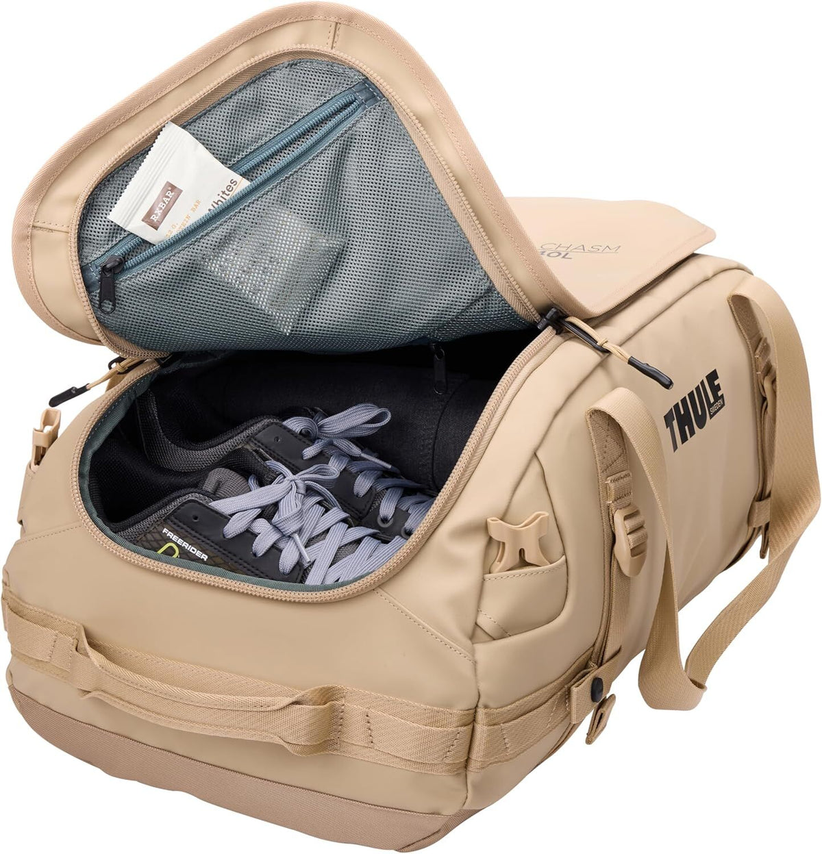 Thule Chasm 40L Duffel Bag Convertible Backpack Duffle in Gentle Biege