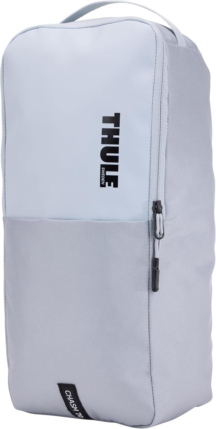 Thule Chasm 70L Duffel Overnight Bag Convertible Backpack Duffle in Soft Blue