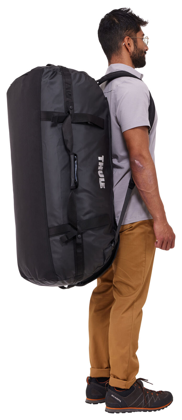 Thule Chasm 130L Duffel Overnight Bag Convertible Backpack Duffle in Black (TDSD305BLK)