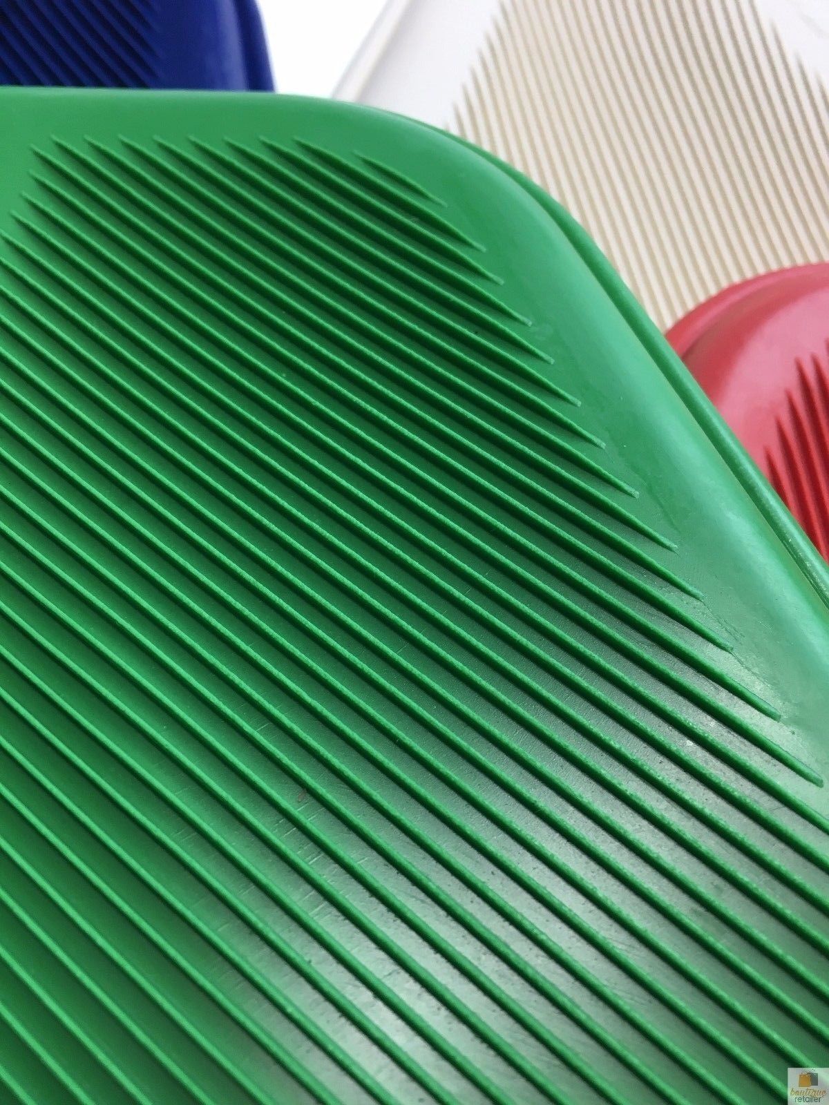 2L HOT WATER BOTTLE Winter Warm Rubber Bag Relaxing Warm Therapy Approved-2