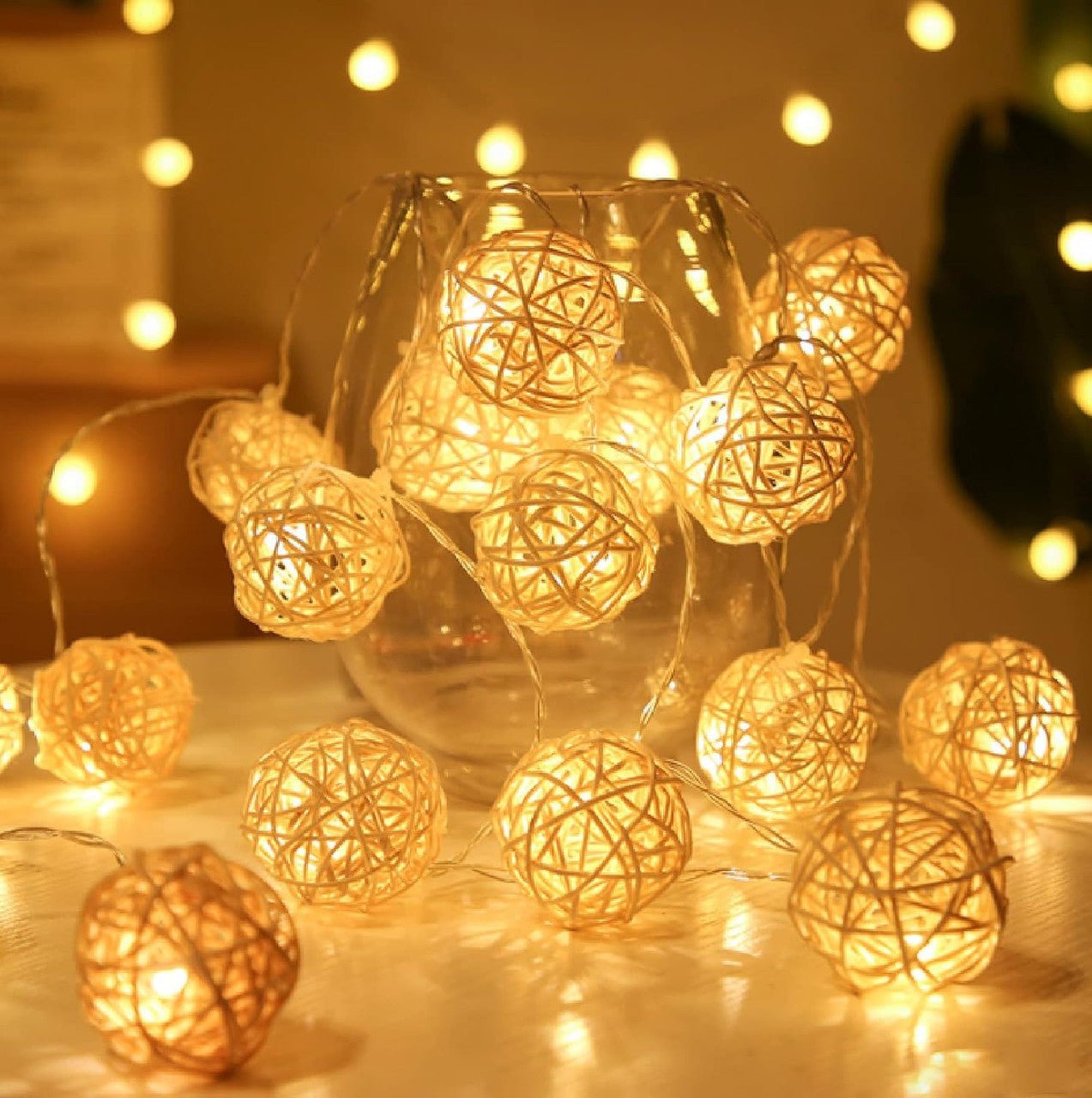 1 Set of Yellow 5cm Rattan Cane 50 Ball Battery Power LONG 5m String Lights Christmas Gift Home Wedding Party Bedroom Decoration Table Centrepiece